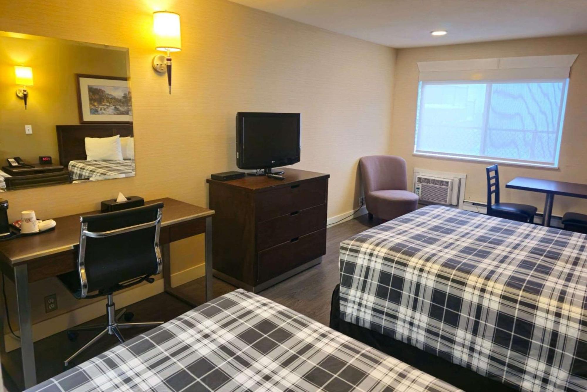 Rodeway Inn & Suites Κάμλουπς Εξωτερικό φωτογραφία
