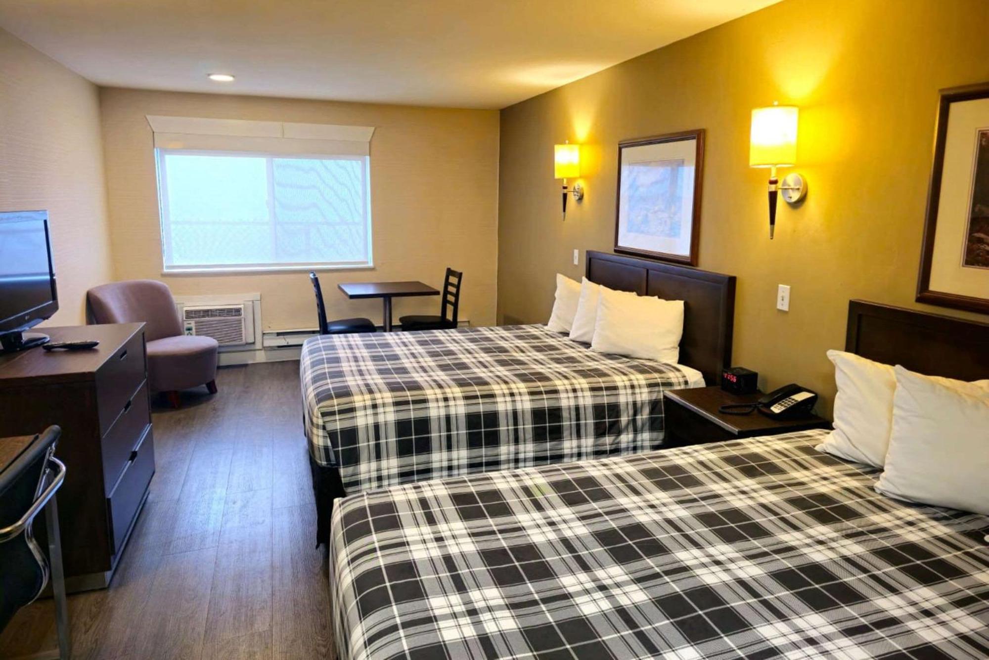 Rodeway Inn & Suites Κάμλουπς Εξωτερικό φωτογραφία