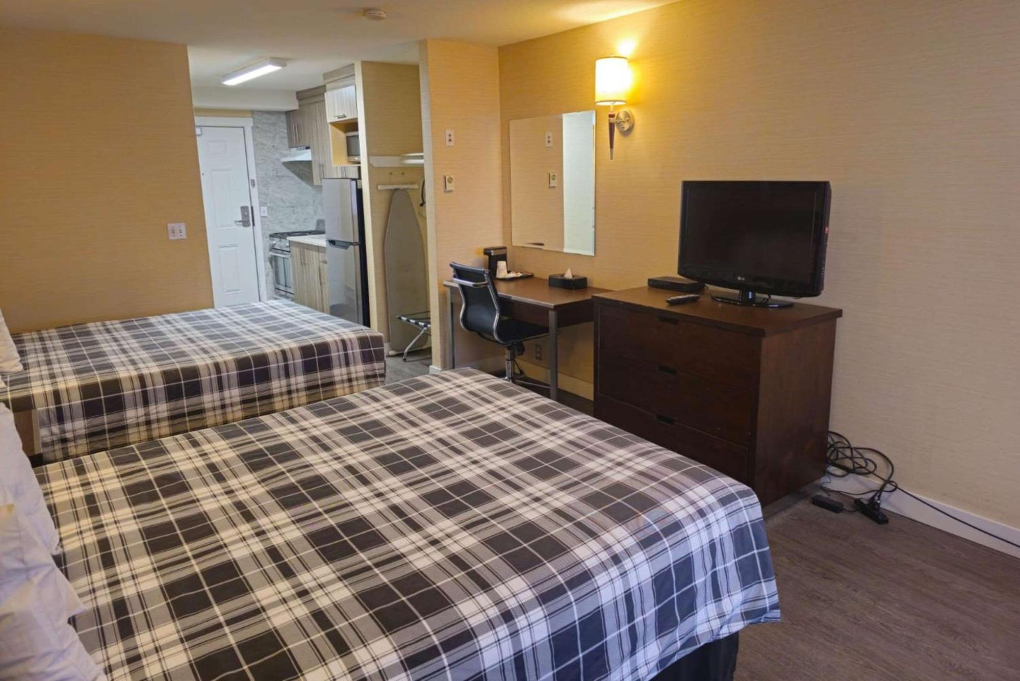Rodeway Inn & Suites Κάμλουπς Εξωτερικό φωτογραφία