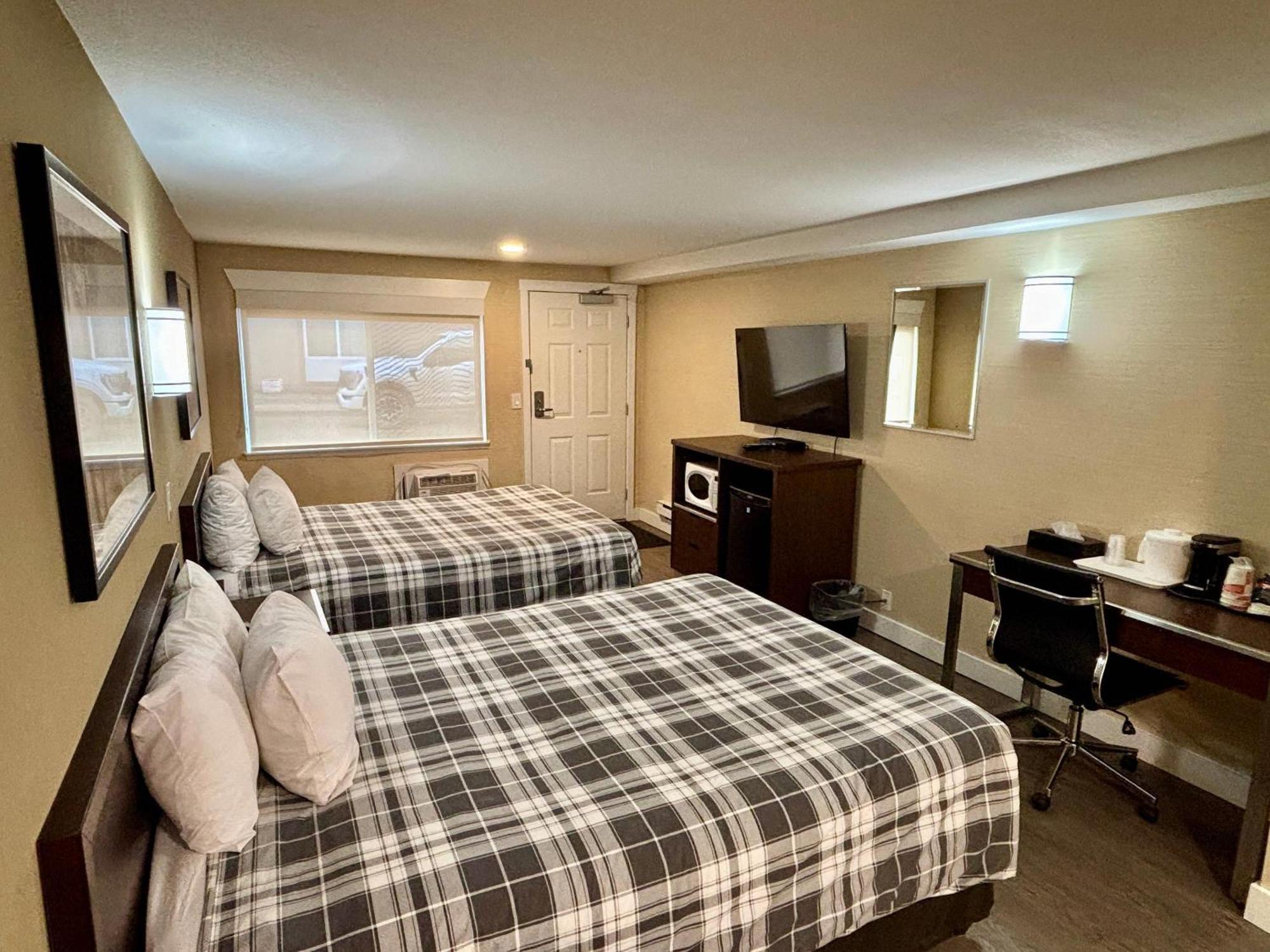 Rodeway Inn & Suites Κάμλουπς Εξωτερικό φωτογραφία