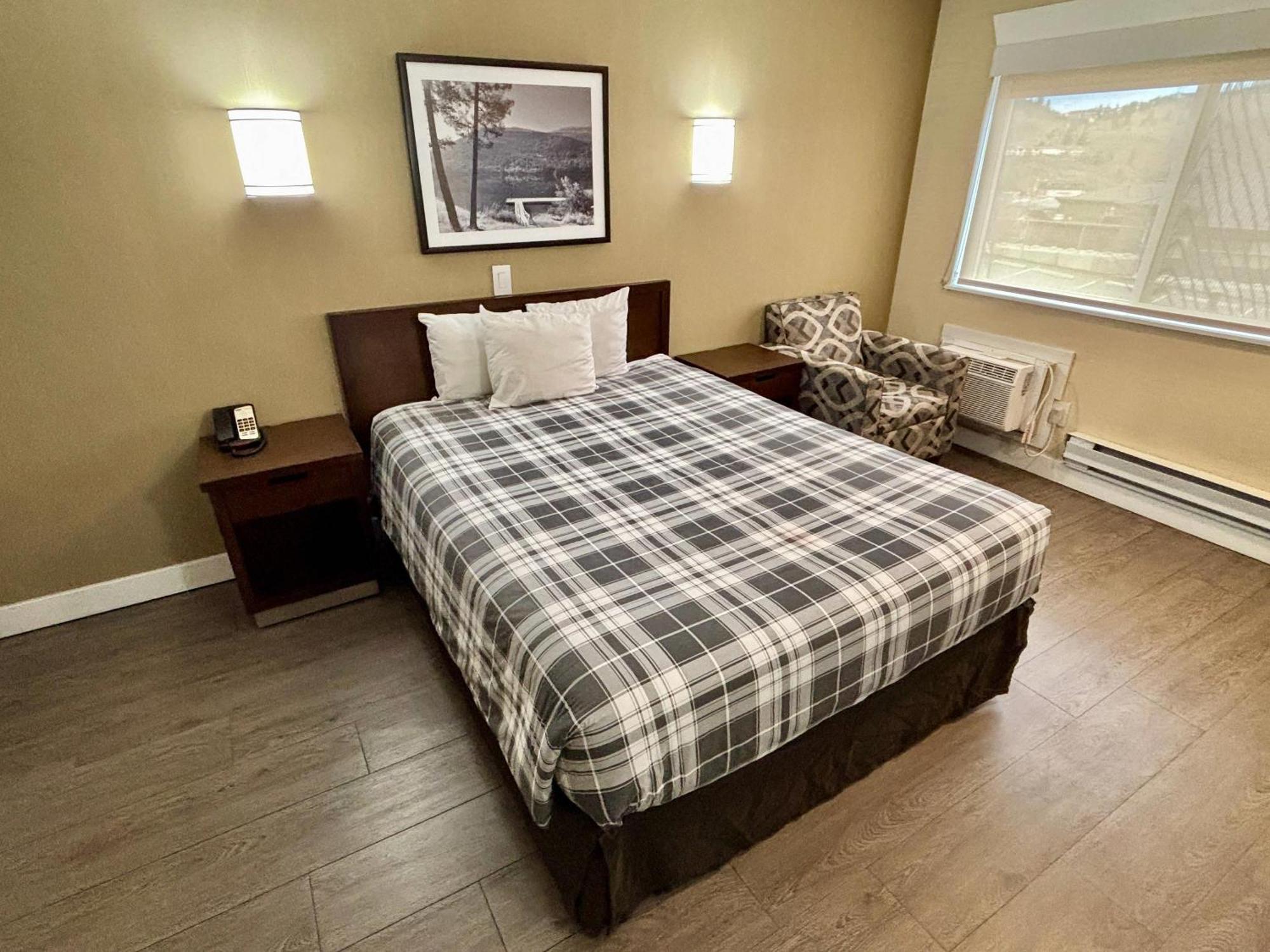 Rodeway Inn & Suites Κάμλουπς Εξωτερικό φωτογραφία